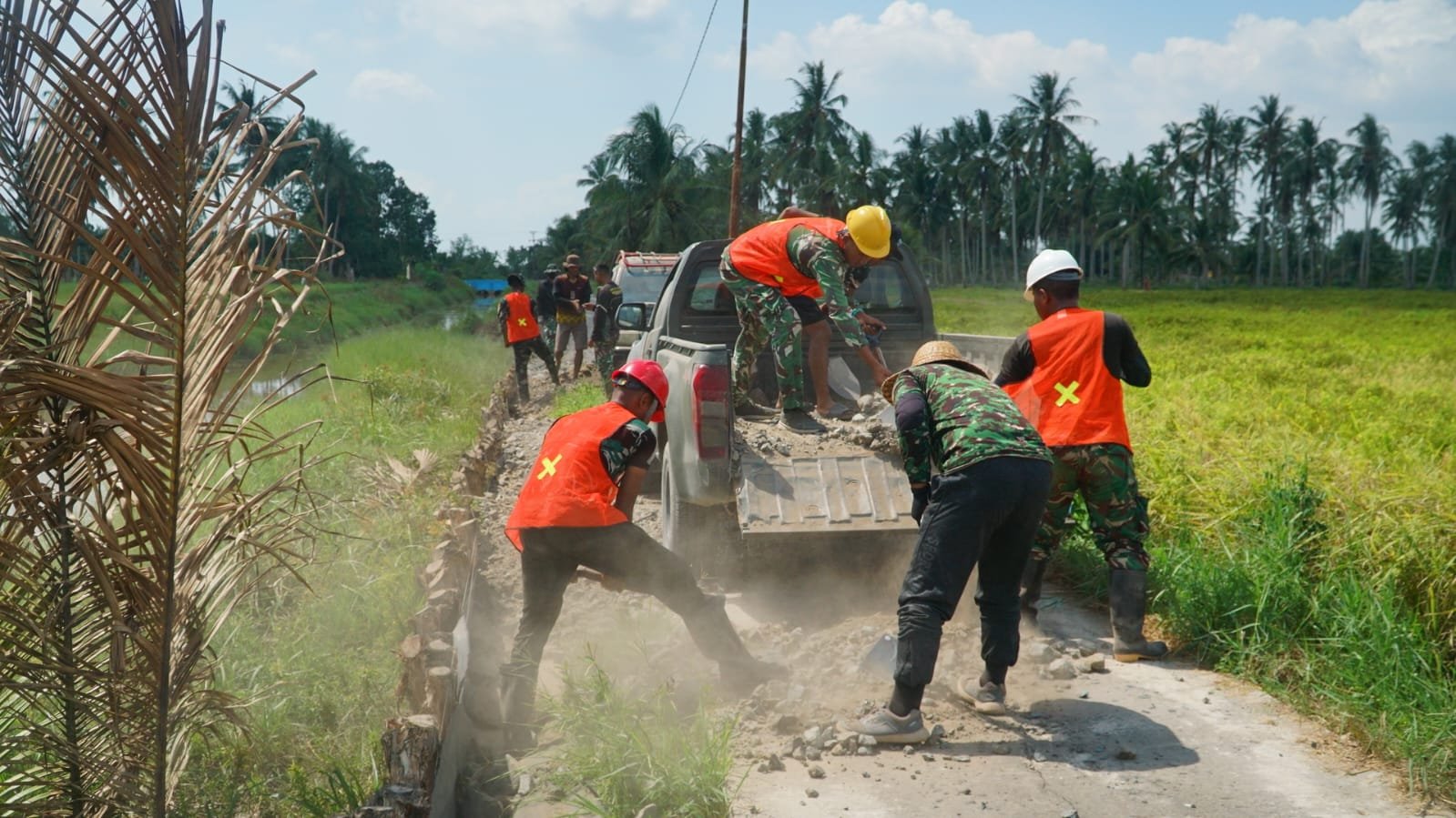 Program TMMD Ke-129: Pembangunan Jalan 1,2 Kilometer untuk Akselerasi Ekonomi Masyarakat