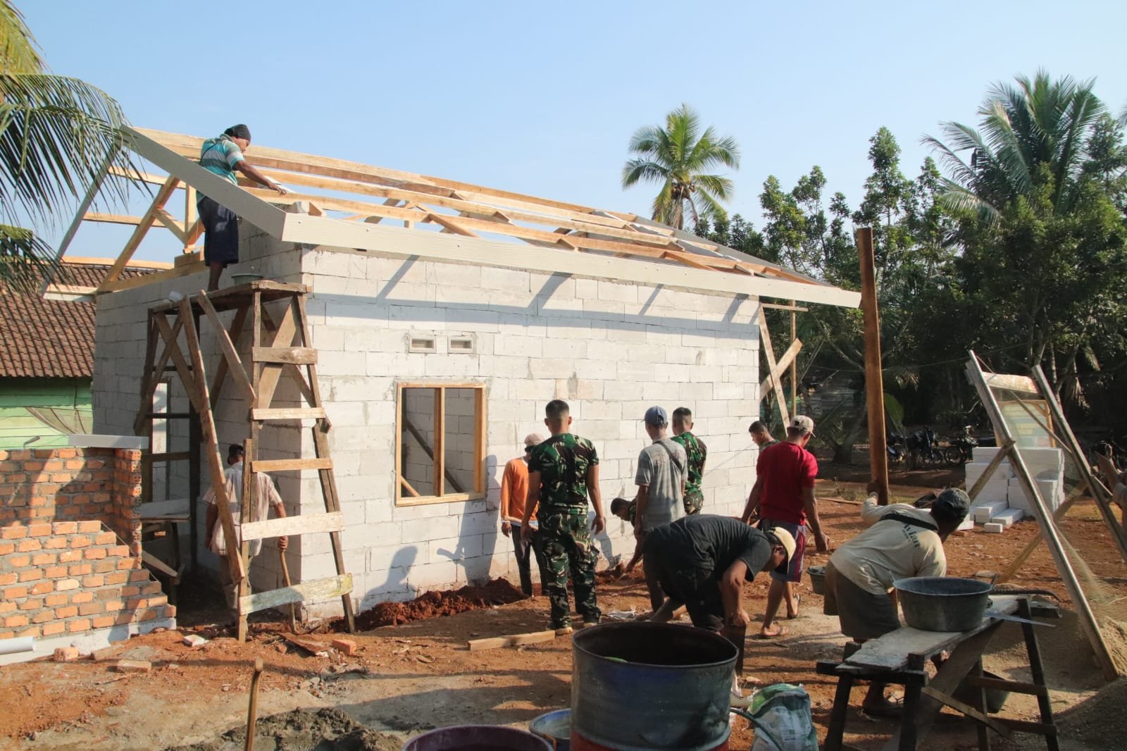 Keterlibatan Masyarakat Dorong Capaian TMMD Ke-129, Lima Rumah Layak Huni Tercapai 65 Persen