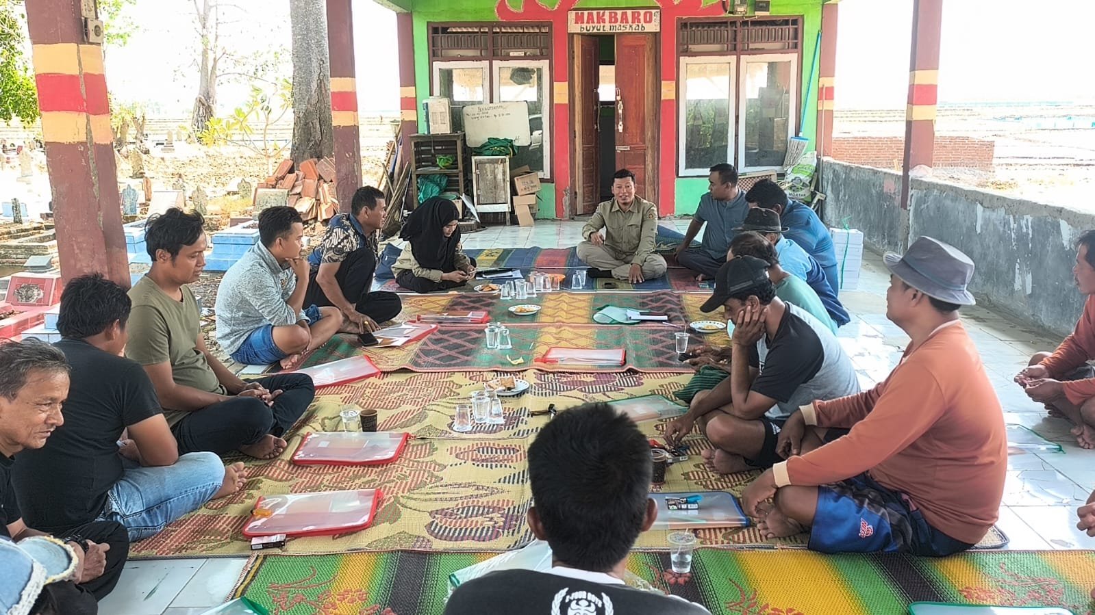 Upaya Pengendalian Hama Tikus, TMMD ke-129 Kodim 0620/Kab. Cirebon Gelar Sosialisasi untuk Petani