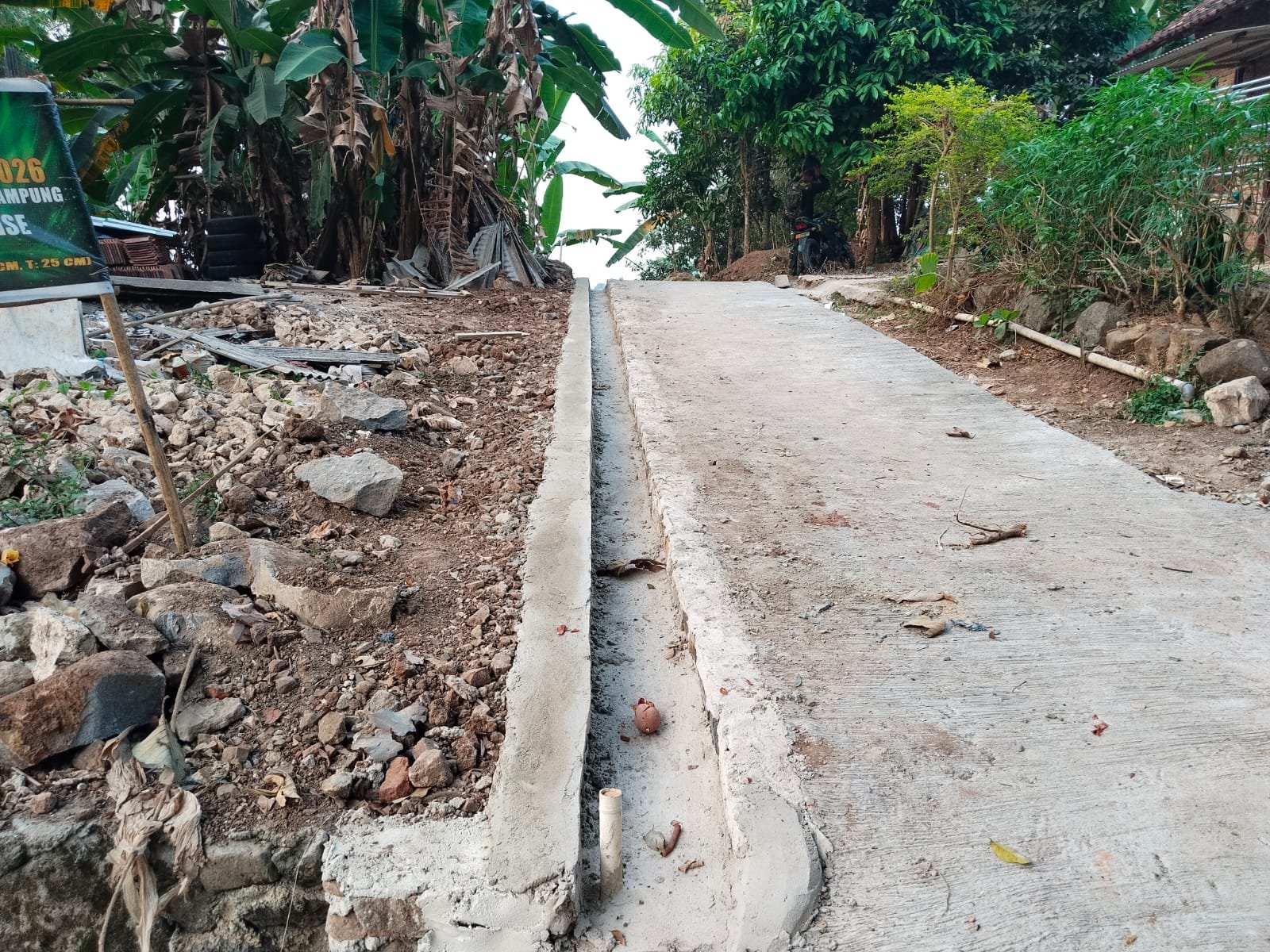 Pembangunan Jalan di Pinang Jaya Dipercepat oleh Satgas TMMD