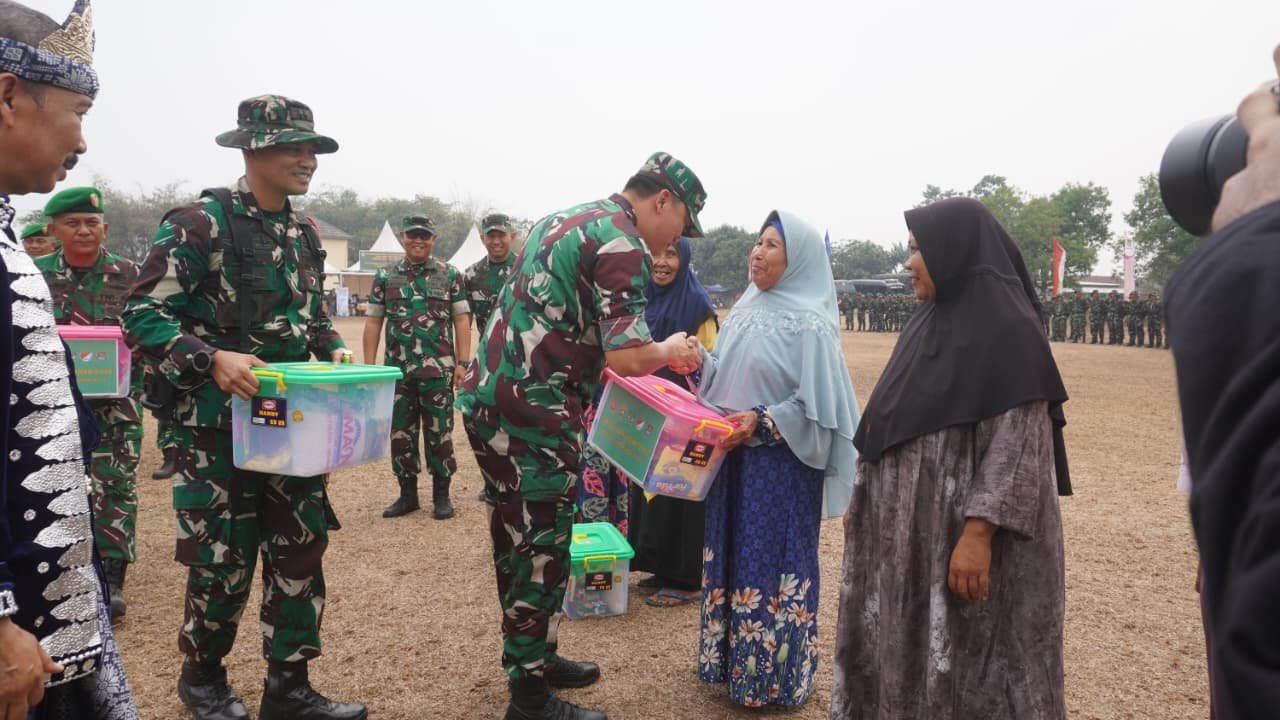 Kolaborasi TNI dan Masyarakat dalam TMMD ke-130 untuk Meningkatkan Kesejahteraan