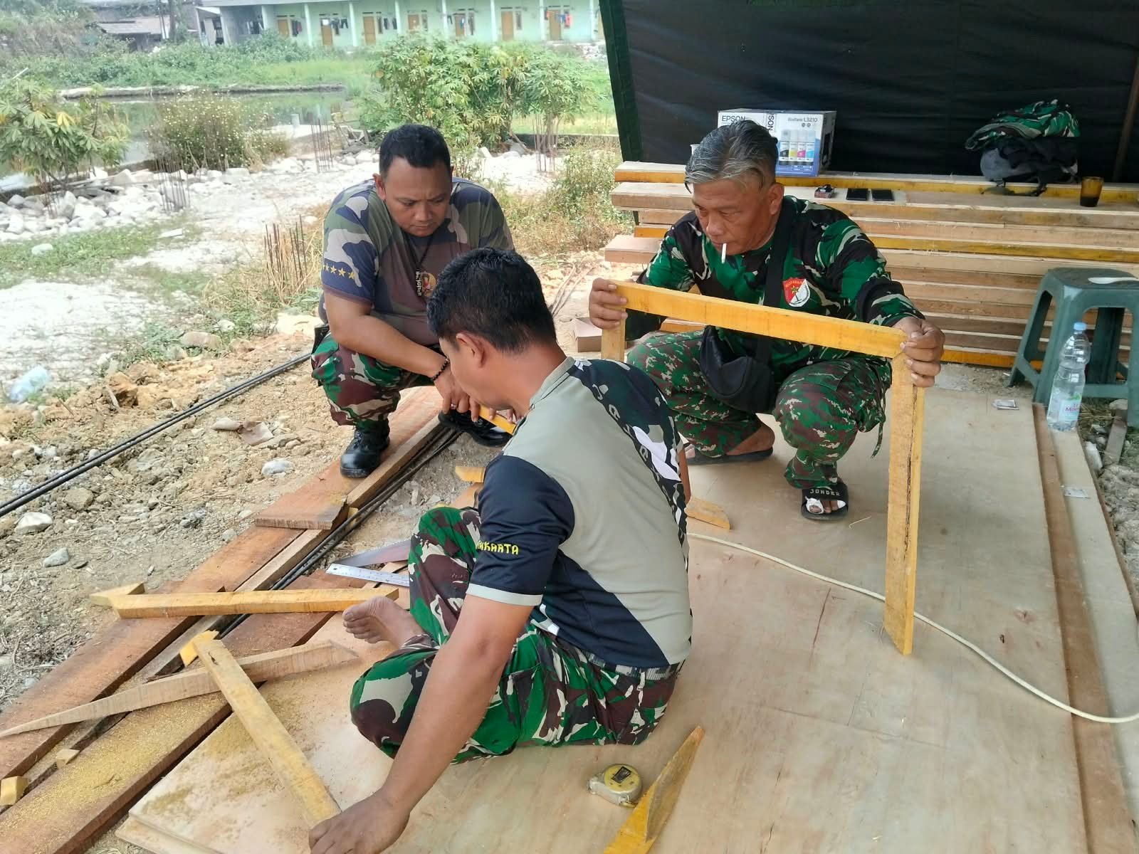 Satgas TMMD ke-130 Kodim 0510/Tigaraksa Awali Pembangunan dengan Bagesting