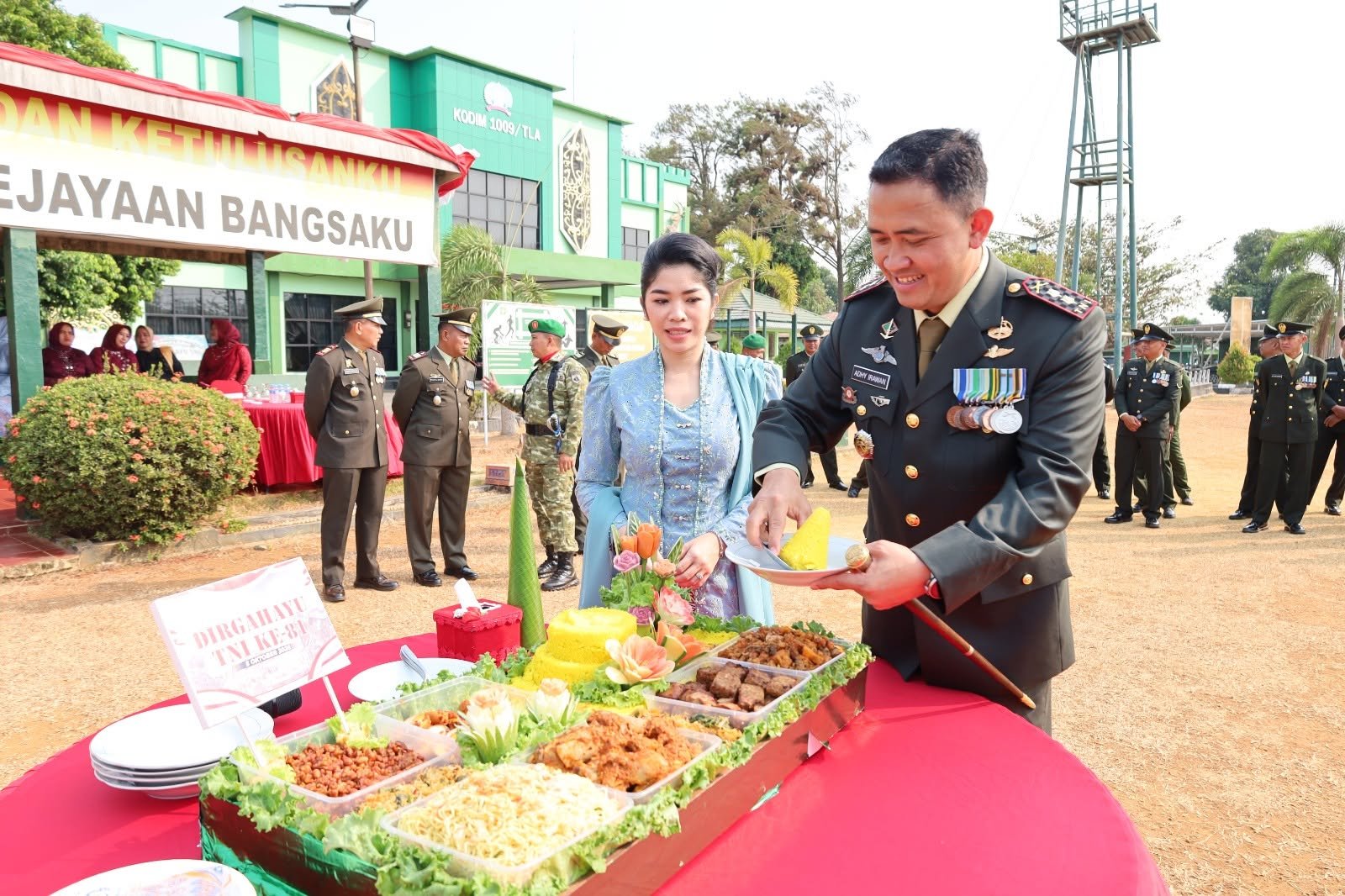 Dandim 1009/Tanah Laut Gelar Upacara Meriah HUT TNI ke-81