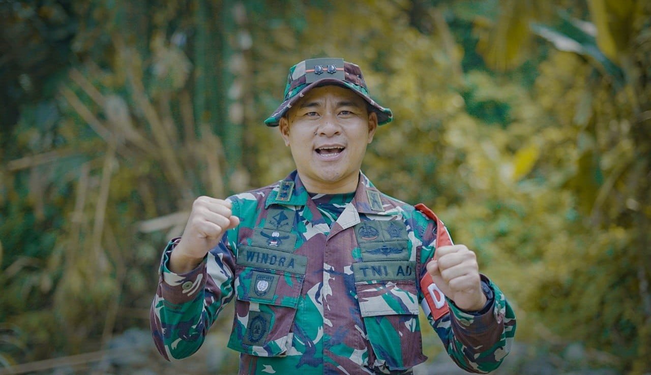 Kehangatan TMMD: TNI dan Warga Nikmati Kopi Bersama di Luwu Timur