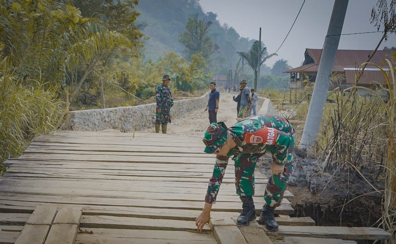 Dukungan Moril Dansatgas TMMD 130 Memacu Spirit Prajurit di Luwu Timur