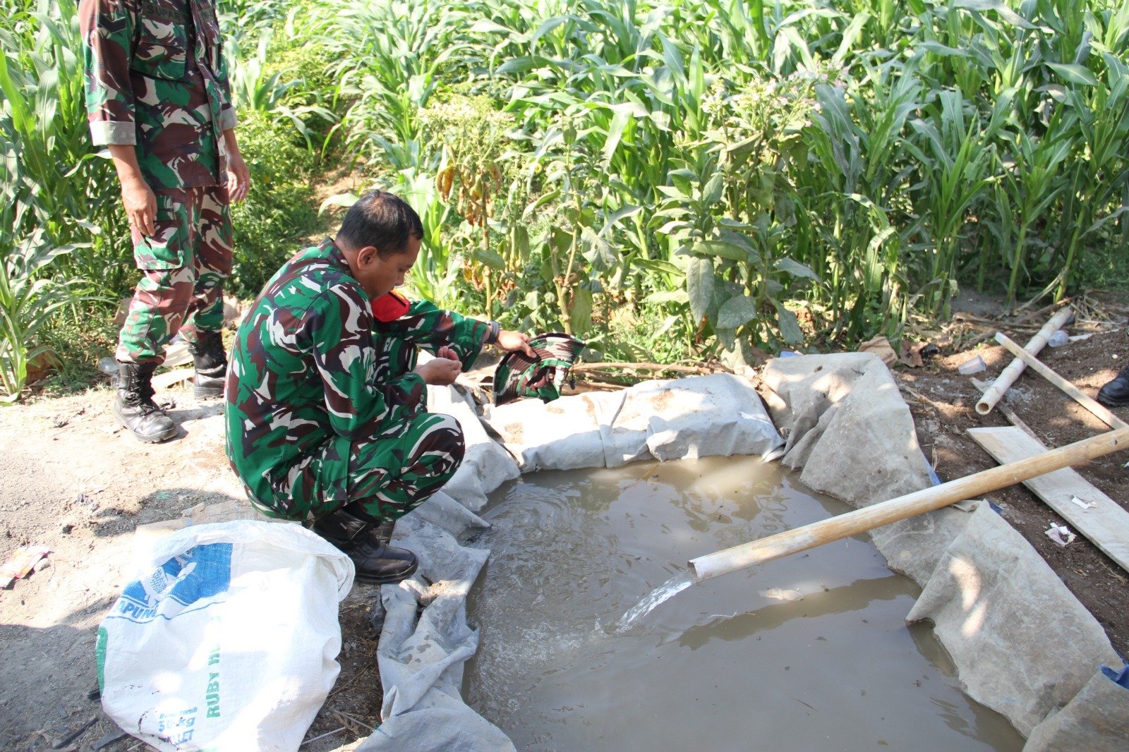 Irigasi Pompa dari TMMD ke-130: Solusi Pertanian Tangguh di Tulungagung