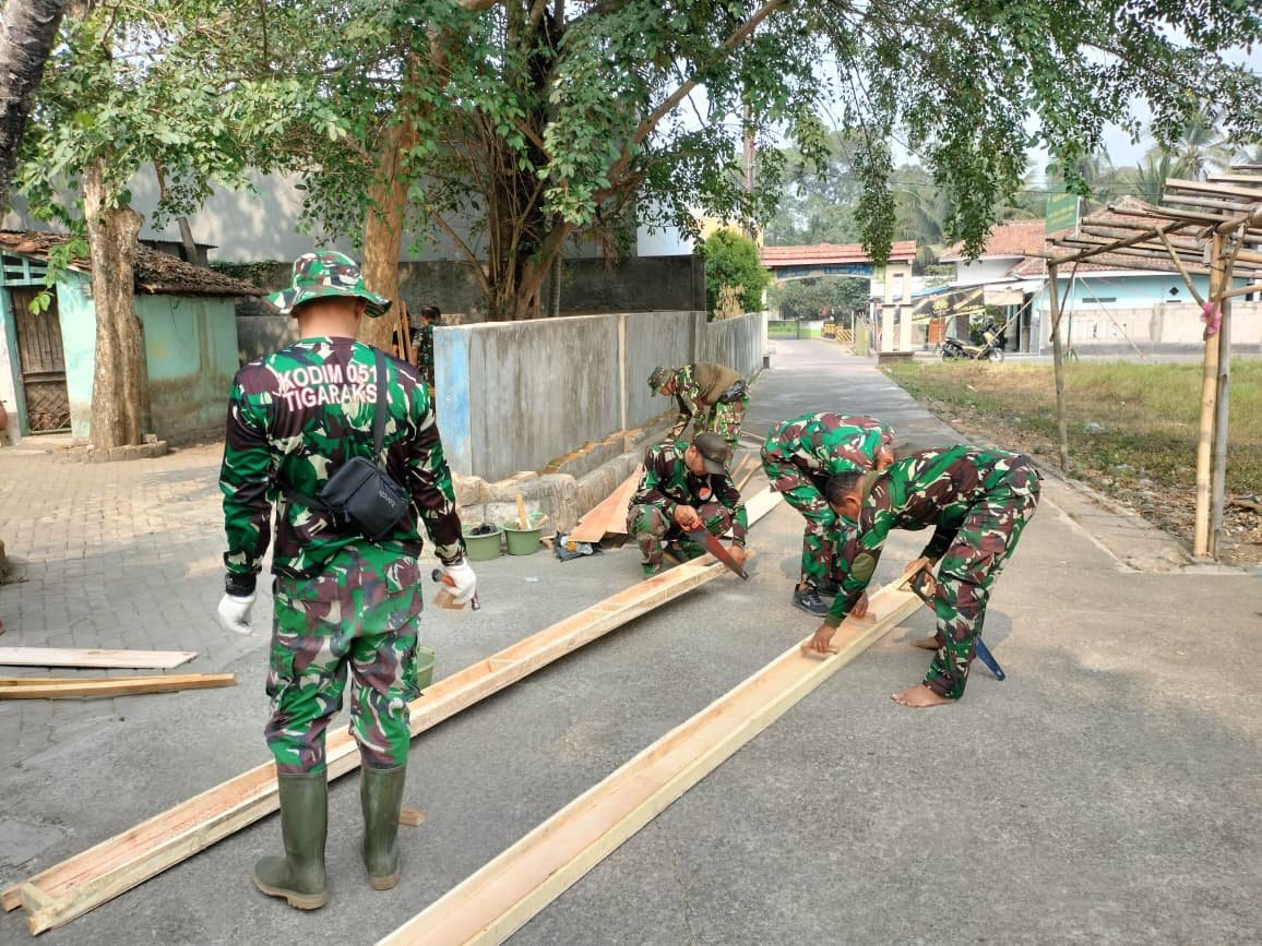 Kerjasama Satgas TMMD ke-130 Pastikan Proyek Bekisting Sukses dan Berkualitas
