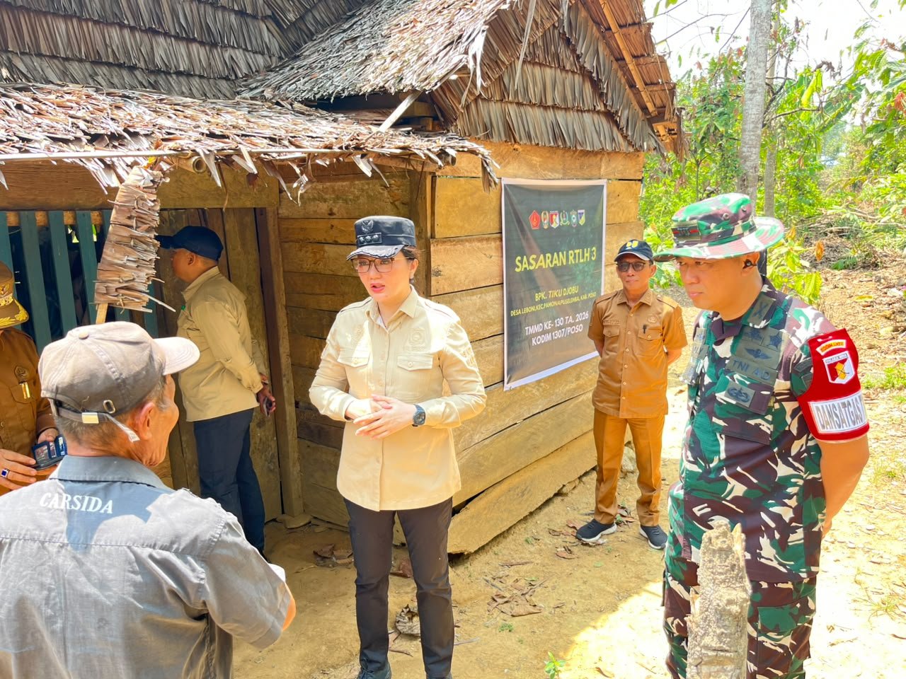 Bupati Poso dan Dandim Evaluasi Proyek Pembangunan Rumah Layak di Leboni