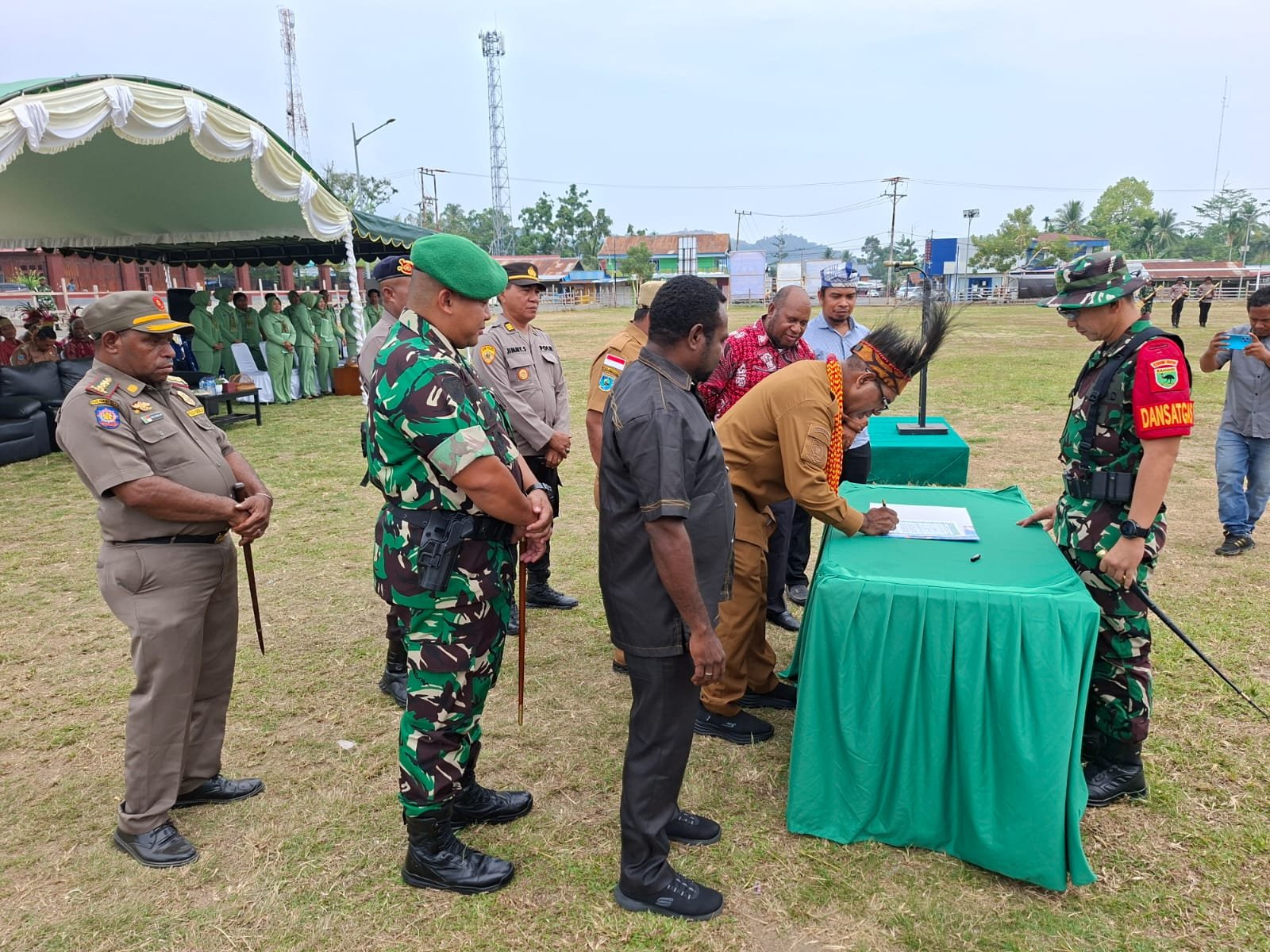 Pemerintah dan TNI Luncurkan Program TMMD 130 untuk Majukan Desa Mansel