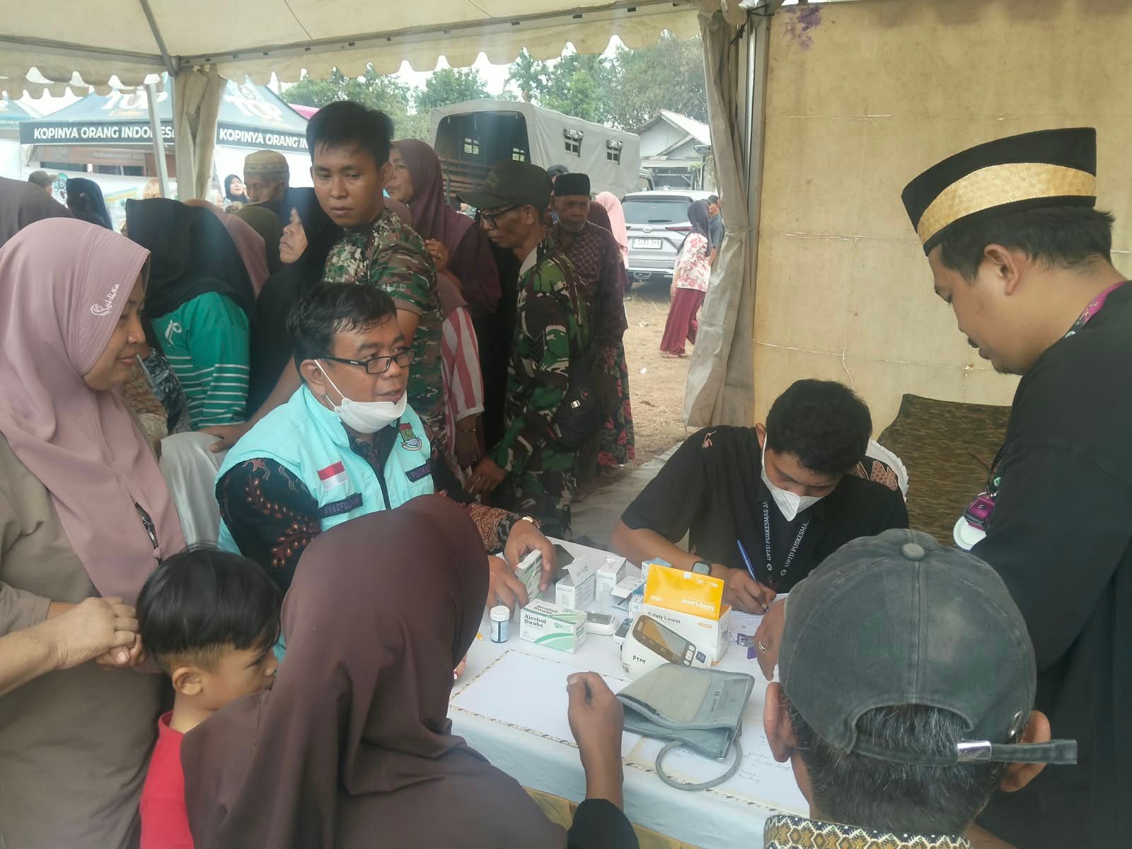 Warga Tigaraksa Sambut Program Kesehatan Gratis di TMMD ke-130 dengan Semangat