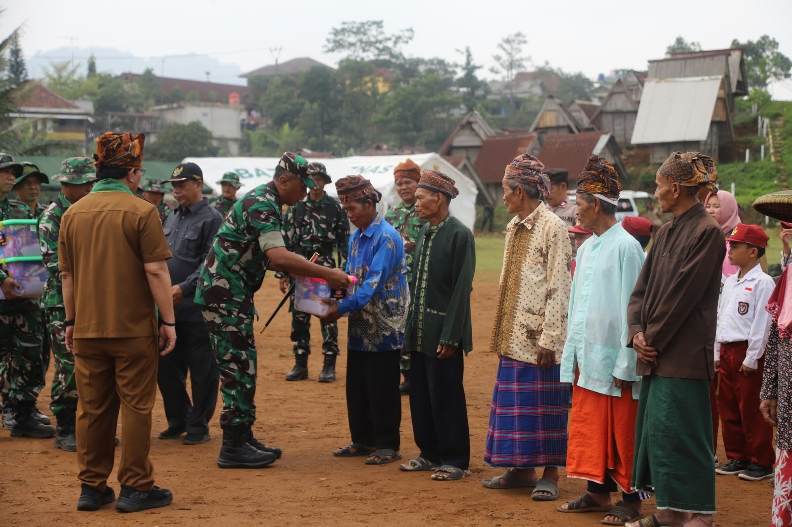 Akses Jalan Baru Cibedug Melalui TMMD 130 Gairahkan Ekonomi Desa Citorek Barat